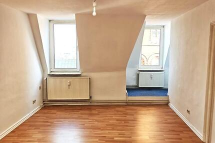 Wohnung Flensburg Altstadt - 3 Zimmer, 97 m&sup2;, 900&euro; | Angebot:25497945