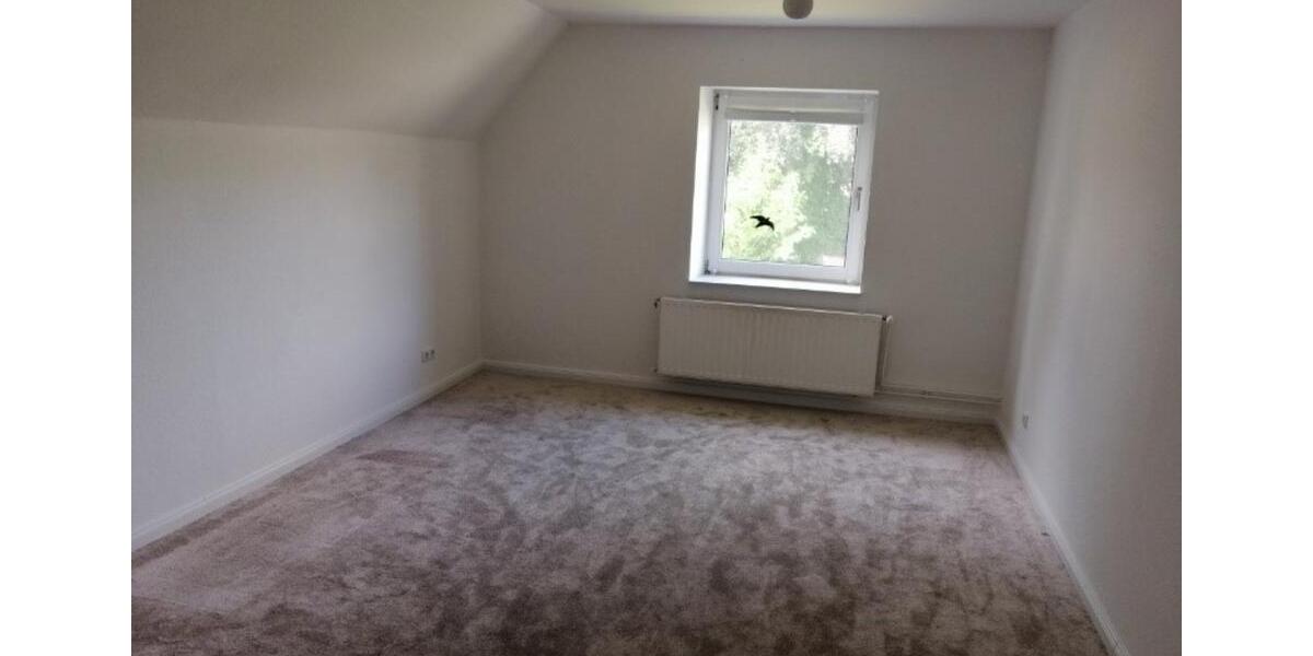 Dachgeschoßwohnung Langballig - 3.5 Zimmer, 105 m&sup2;, 700&euro; | Angebot:25930685