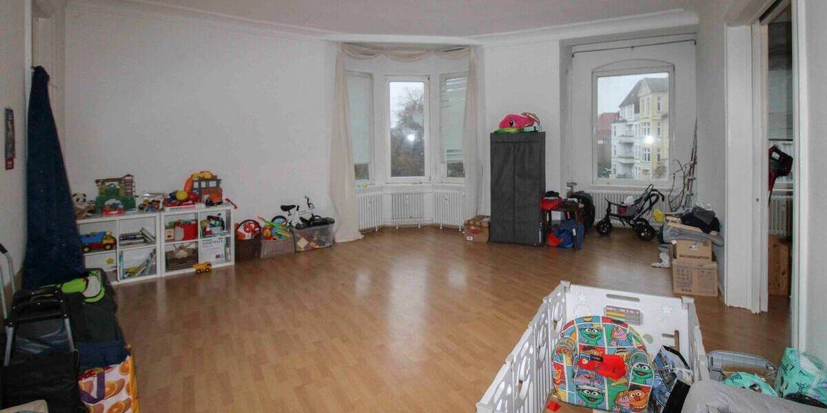 Etagenwohnung Flensburg Westliche Höhe - 4 Zimmer, 134 m&sup2;, 110.000&euro; | Angebot:26596035