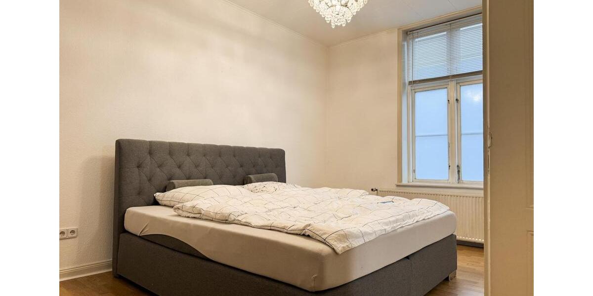 Etagenwohnung Flensburg - 4 Zimmer, 150 m&sup2;, 1.320&euro; | Angebot:25883878