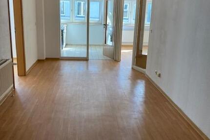 Wohnung Flensburg - 3 Zimmer, 82 m&sup2;, 720&euro; | Angebot:25364173