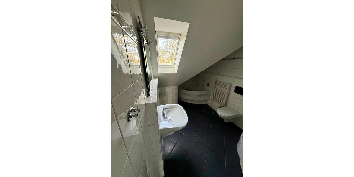 Dachgeschoßwohnung Glücksburg (Ostsee) - 3 Zimmer, 96 m&sup2;, 275.000&euro; | Angebot:25538675