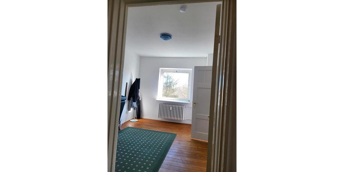 Dachgeschoßwohnung Flensburg - 3 Zimmer, 64 m&sup2;, 640&euro; | Angebot:25810800