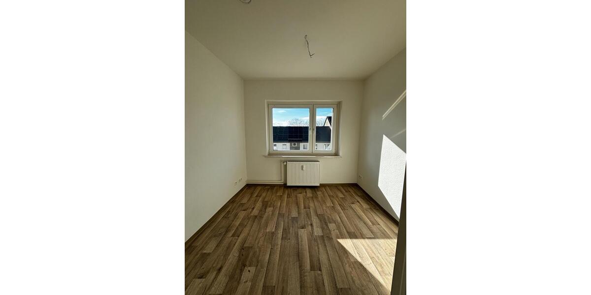 Etagenwohnung Flensburg Fruerlund - 3 Zimmer, 65 m&sup2;, 650&euro; | Angebot:25857144