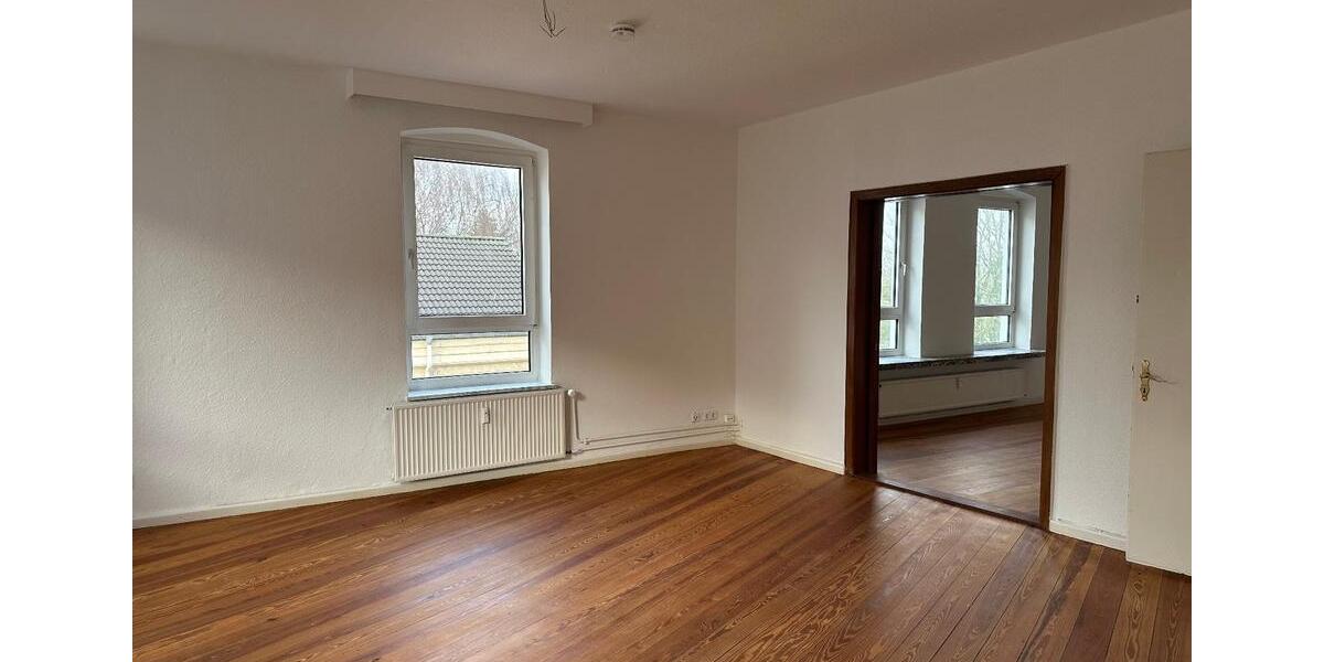 Etagenwohnung Flensburg Altstadt - 3 Zimmer, 91 m&sup2;, 780&euro; | Angebot:25483117