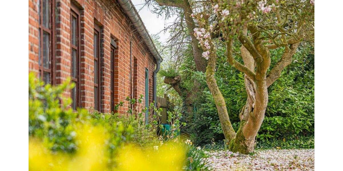 Bauernhaus, Landhaus Uelsby - 3 Zimmer, 110 m&sup2;, 299.000&euro; | Angebot:25737379