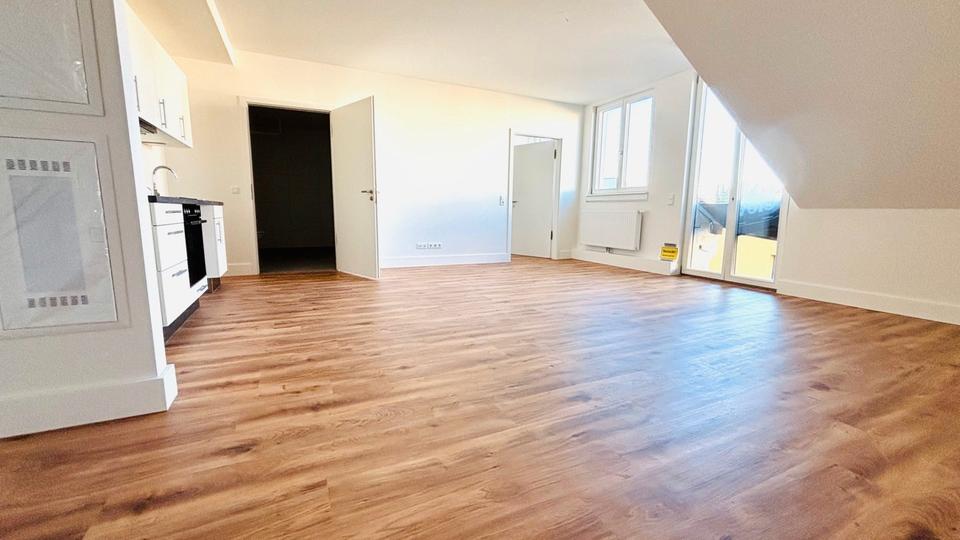 Dachgeschoßwohnung Flensburg Altstadt - 4 Zimmer, 102 m&sup2;, 1.261&euro; | Angebot:25534122