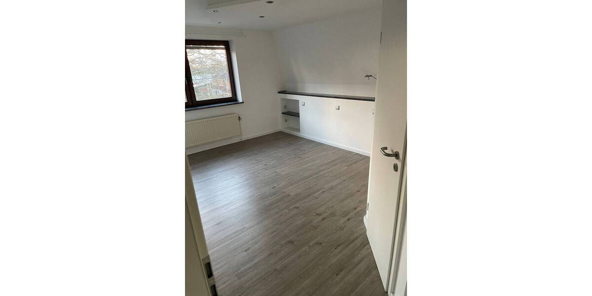 Mehrfamilienhaus, Wohnhaus Flensburg Friesischer Berg - 7 Zimmer, 273 m&sup2;, 790.000&euro; | Angebot:26218208