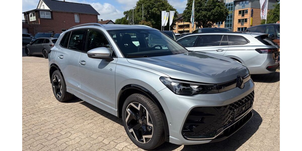 VW Tiguan 2.750 km 40.480 &euro; Flensburg-Weiche 24941