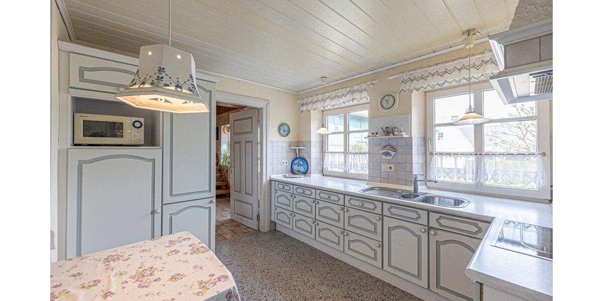 Bauernhaus, Landhaus Uelsby - 3 Zimmer, 110 m&sup2;, 299.000&euro; | Angebot:25737379