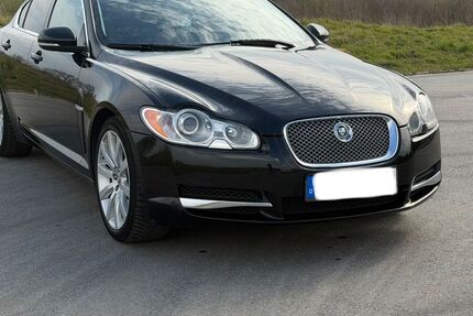 Jaguar XF 161.000 km 12.800 &euro; Stolk 24890