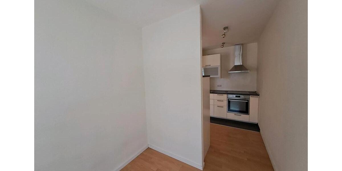 Hochparterre Flensburg - 1 Zimmer, 37 m&sup2;, 105.000&euro; | Angebot:27082002