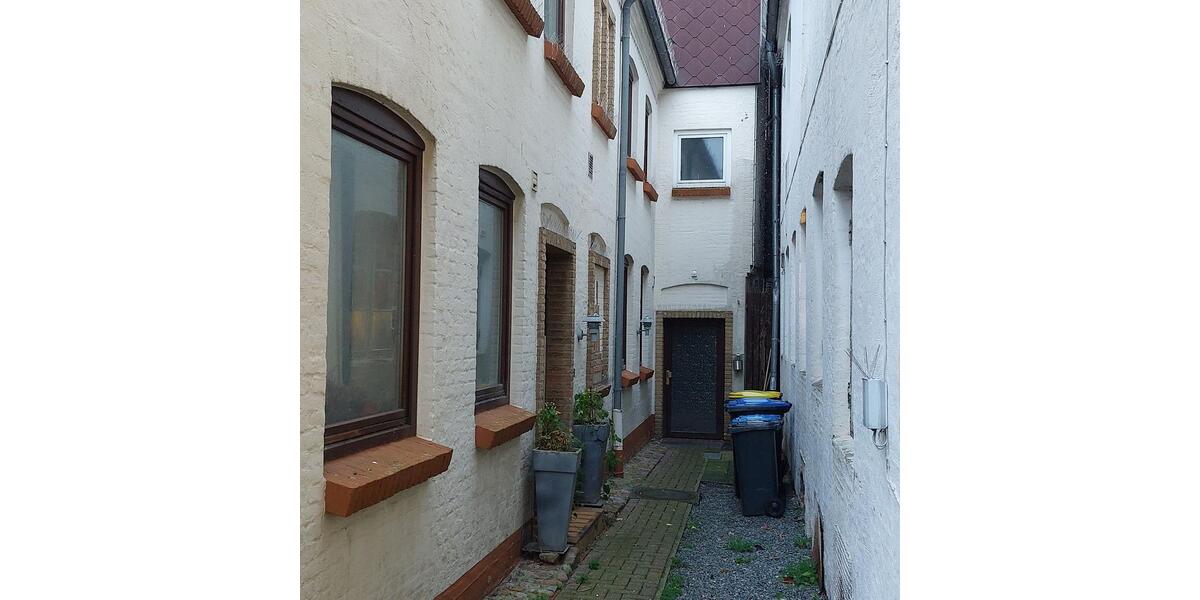 Etagenwohnung Flensburg - 2 Zimmer, 35 m&sup2;, 430&euro; | Angebot:23642282