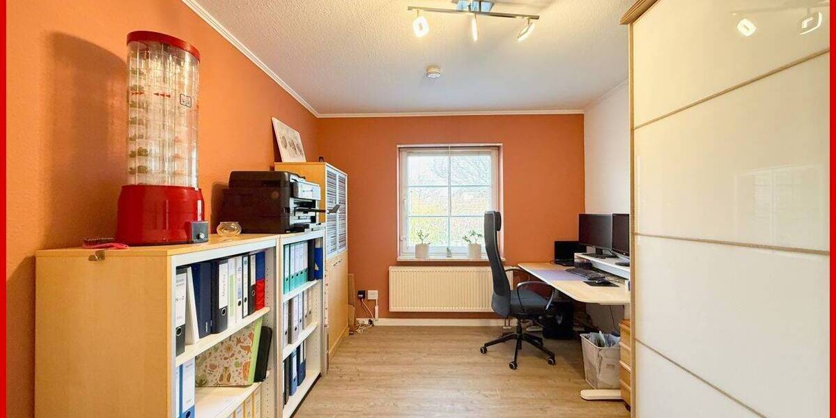 Einfamilienhaus Jübek - 8 Zimmer, 219 m&sup2;, 440.000&euro; | Angebot:26346404