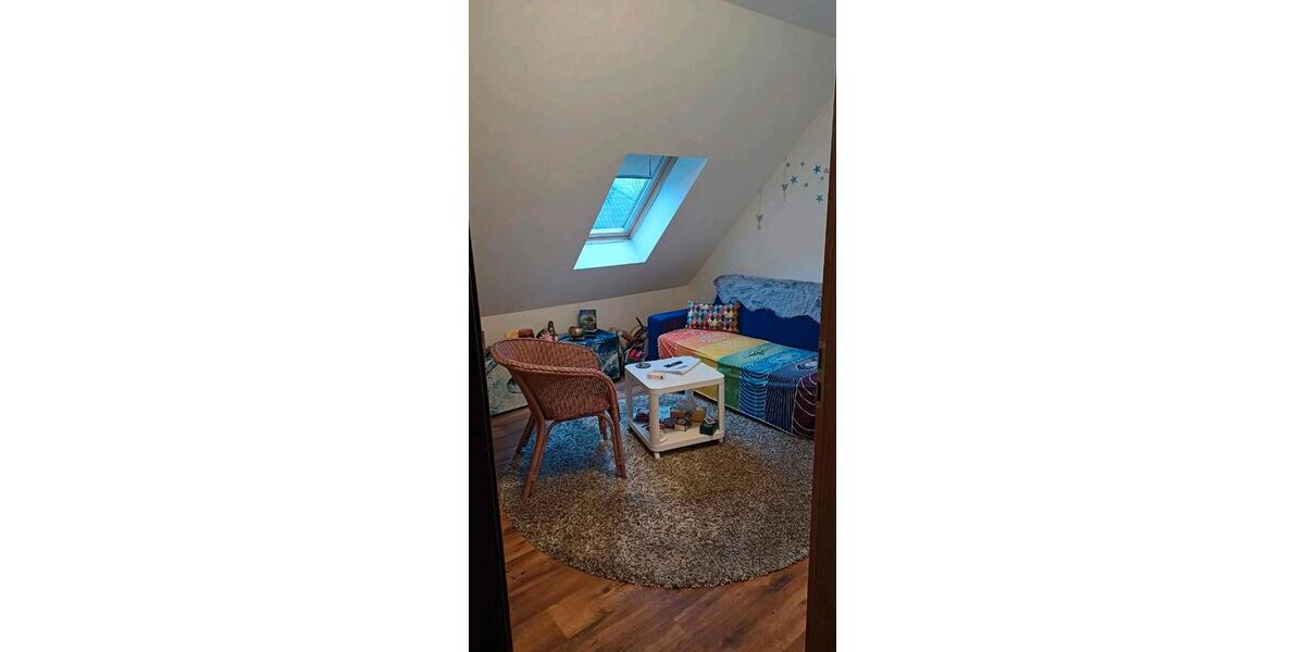 Etagenwohnung Schafflund - 6 Zimmer, 160 m&sup2;, 1.350&euro; | Angebot:26603661