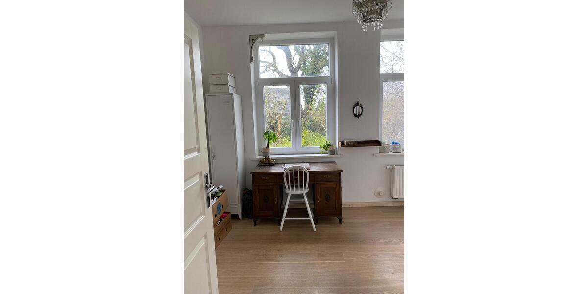 Etagenwohnung Großenwiehe - 4 Zimmer, 175 m&sup2;, 1.300&euro; | Angebot:26637401