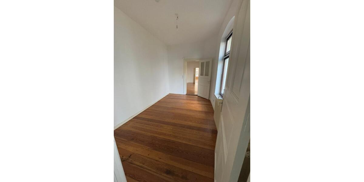 Erdgeschoßwohnung Flensburg Altstadt - 5.5 Zimmer, 140 m&sup2;, 1.112&euro; | Angebot:26248239
