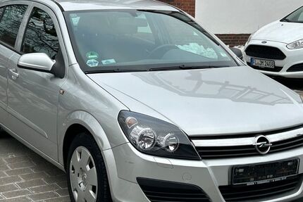 Opel Astra 139.000 km 2.999 &euro; Flensburg 24941