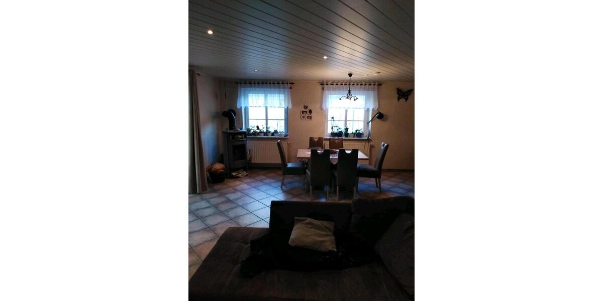 Doppelhaushälfte Ladelund - 4 Zimmer, 160 m&sup2;, 1.380&euro; | Angebot:26633461