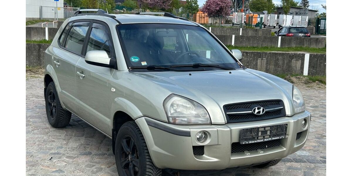 Hyundai TUCSON 202.000 km 2.750 &euro; Flensburg 24941