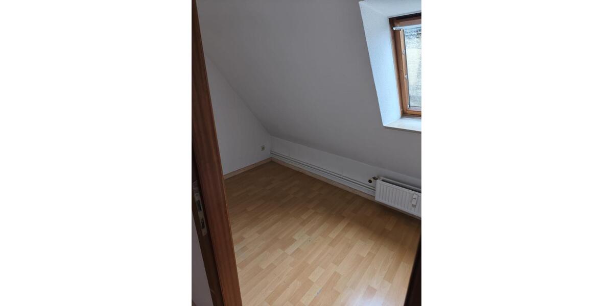 Etagenwohnung Flensburg Altstadt - 4 Zimmer, 83 m&sup2;, 913&euro; | Angebot:25708301