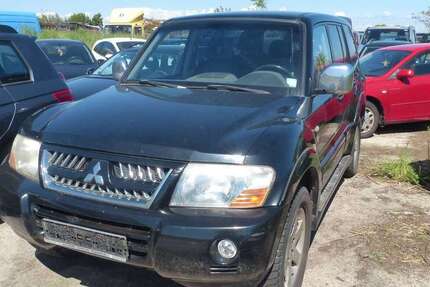 Mitsubishi Pajero 273.791 km 6.490 &euro; Flensburg 24941