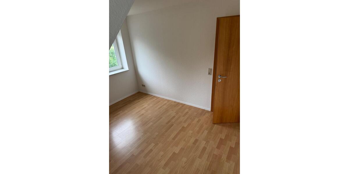 Etagenwohnung Handewitt Jarplund - 4 Zimmer, 100 m&sup2;, 1.000&euro; | Angebot:26539045