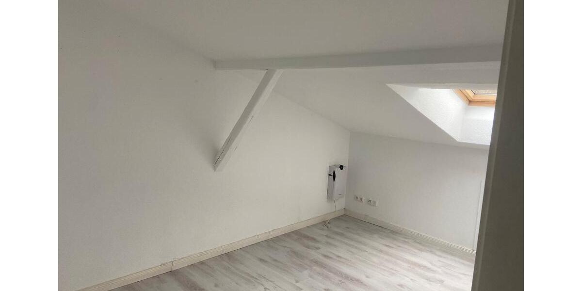 Etagenwohnung Süderbrarup - 3 Zimmer, 92 m&sup2;, 600&euro; | Angebot:26441896