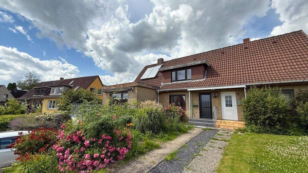 Doppelhaushälfte Sörup - 3 Zimmer, 102 m&sup2;, 179.000&euro; | Angebot:25674271