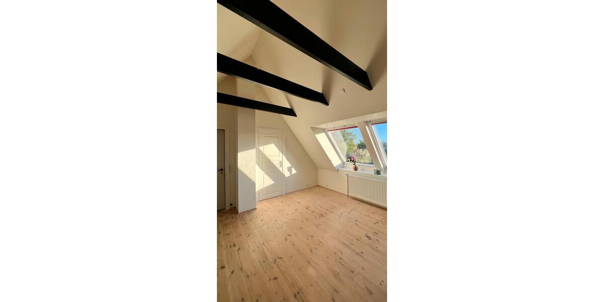 Einfamilienhaus Harrislee - 7 Zimmer, 235 m&sup2;, 208.000&euro; | Angebot:26580085