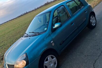 Renault Clio 249.000 km 990 &euro; Jerrishoe 24963