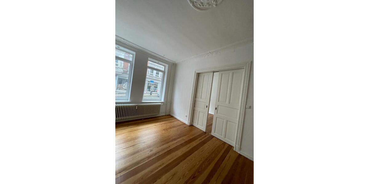 Erdgeschoßwohnung Flensburg Altstadt - 5.5 Zimmer, 140 m&sup2;, 1.115&euro; | Angebot:25542223