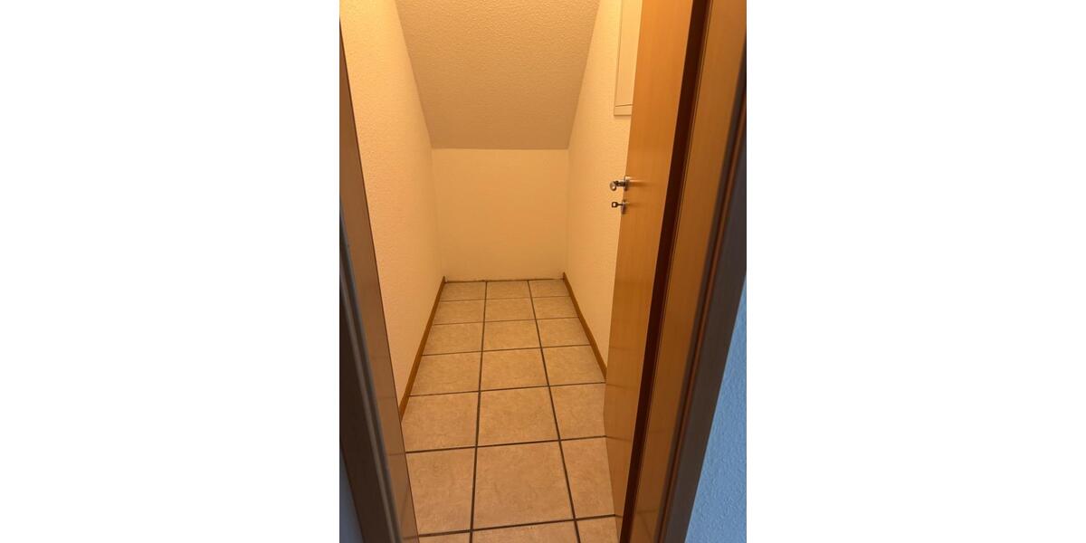 Etagenwohnung Handewitt Jarplund - 4 Zimmer, 100 m&sup2;, 1.000&euro; | Angebot:26539045