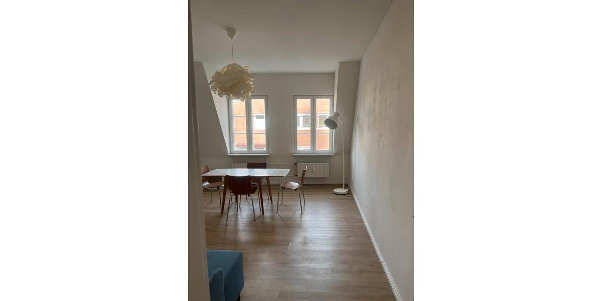 Dachgeschoßwohnung Flensburg Altstadt - 3 Zimmer, 80 m&sup2;, 600&euro; | Angebot:26502031