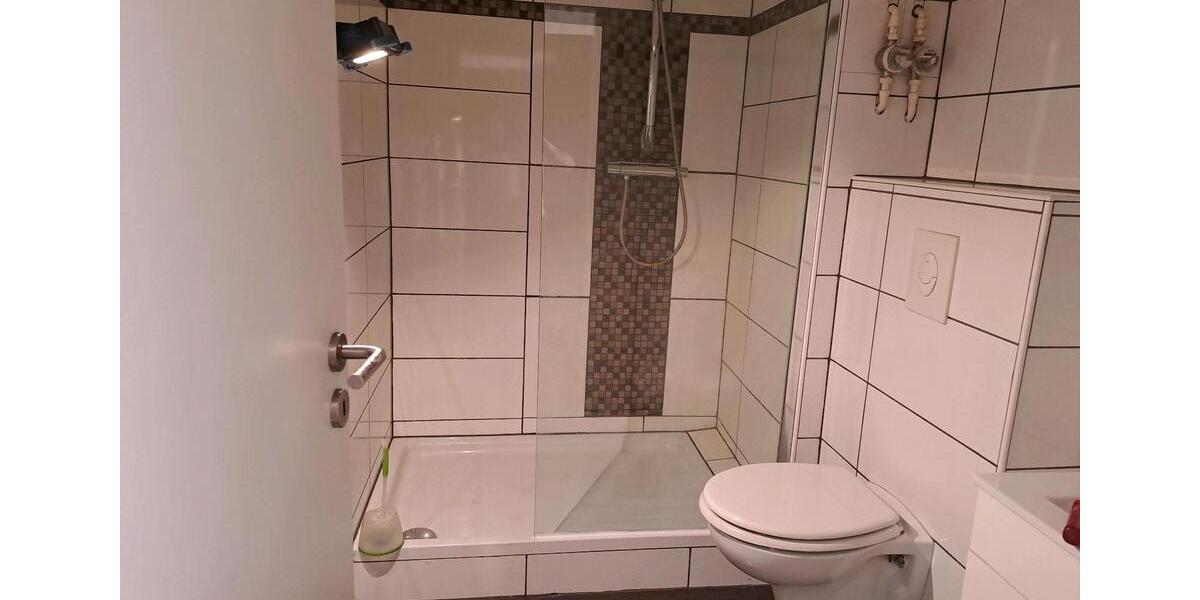Hochparterre Flensburg - 1 Zimmer, 37 m&sup2;, 105.000&euro; | Angebot:27082002