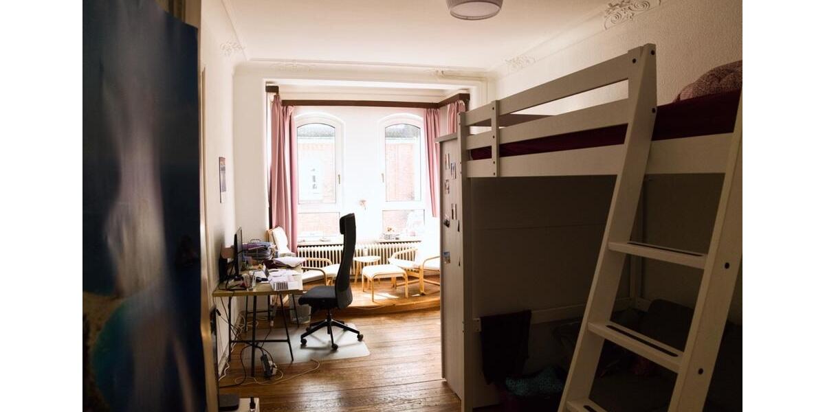 Etagenwohnung Flensburg Altstadt - 5 Zimmer, 136 m&sup2;, 978&euro; | Angebot:25858483