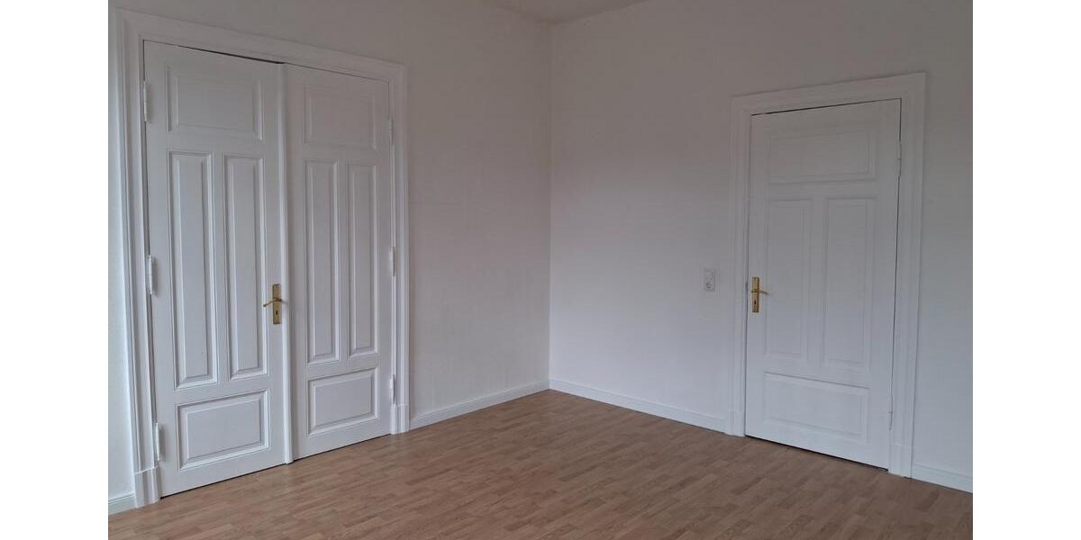 Etagenwohnung Flensburg Altstadt - 4 Zimmer, 115 m&sup2;, 700&euro; | Angebot:25843727