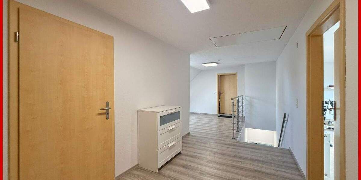 Einfamilienhaus Nübel - 6 Zimmer, 196 m&sup2;, 320.000&euro; | Angebot:25851284