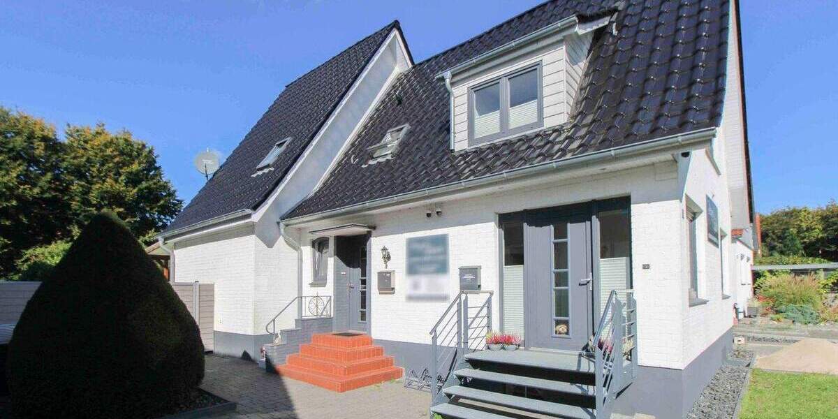 Einfamilienhaus Flensburg Engelsby - 8 Zimmer, 150 m&sup2;, 559.000&euro; | Angebot:25652119
