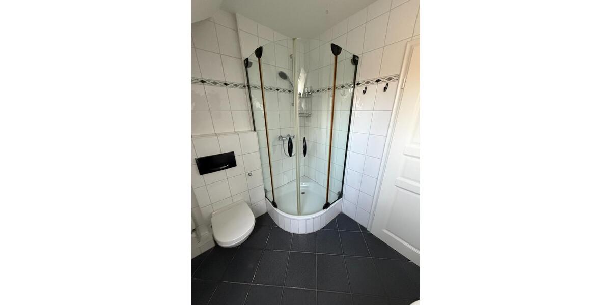 Dachgeschoßwohnung Glücksburg (Ostsee) - 3 Zimmer, 96 m&sup2;, 275.000&euro; | Angebot:25538675