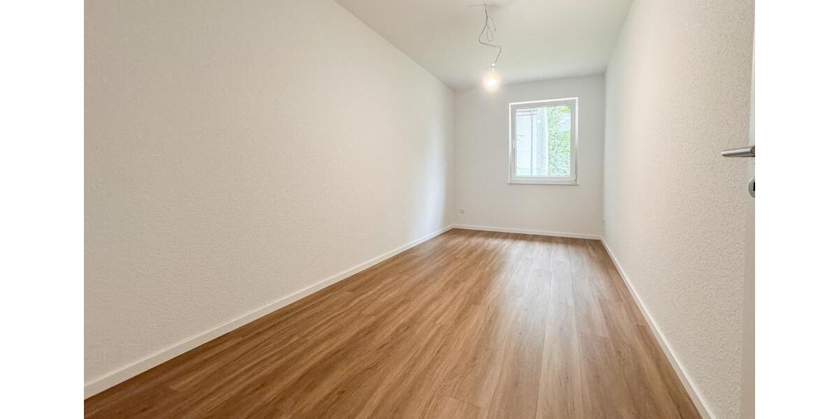 Etagenwohnung Flensburg Falkenberg - 4 Zimmer, 120 m&sup2;, 1.545&euro; | Angebot:25698419