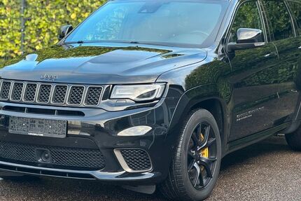 Jeep Grand Cherokee 74.100 km 60.995 &euro; Harrislee 24955