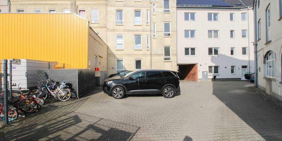 Mehrfamilienhaus, Wohnhaus Flensburg Nordstadt - 9 Zimmer, 222 m&sup2;, 329.000&euro; | Angebot:25773288