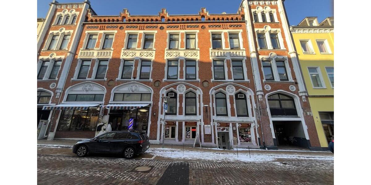 Etagenwohnung Flensburg - 5 Zimmer, 153 m&sup2;, 1.400&euro; | Angebot:25974749