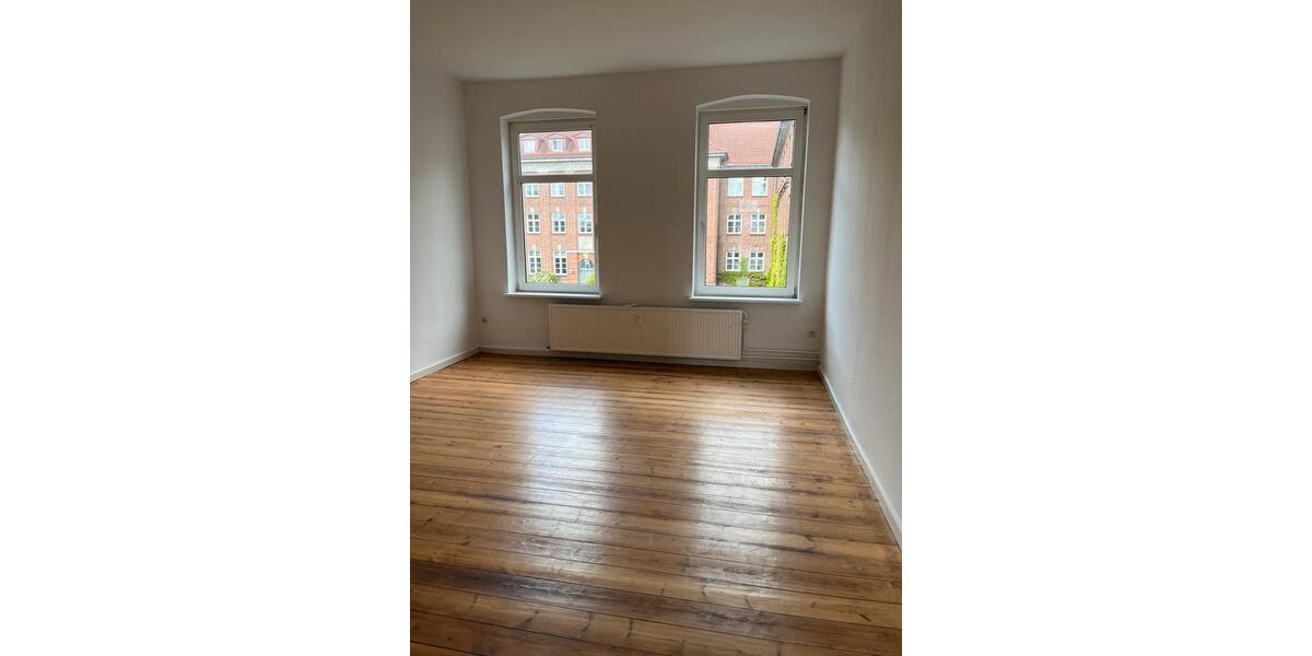 Etagenwohnung Flensburg Altstadt - 4 Zimmer, 99 m&sup2;, 799&euro; | Angebot:26624190