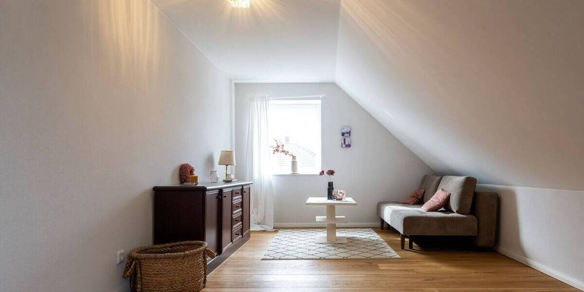 Einfamilienhaus Achtrup - 7 Zimmer, 184 m&sup2;, 449.900&euro; | Angebot:25929510