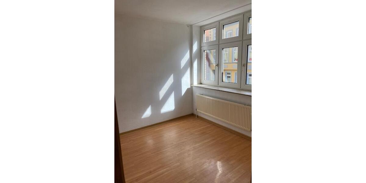Etagenwohnung Flensburg - 3 Zimmer, 82 m&sup2;, 720&euro; | Angebot:25364173