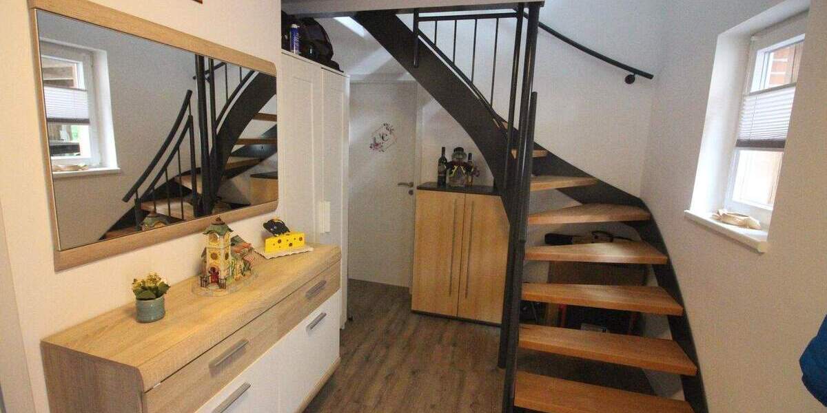 Mehrfamilienhaus, Wohnhaus Schafflund - 6 Zimmer, 177 m&sup2;, 405.000&euro; | Angebot:25706541