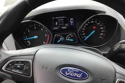 Ford Kuga 132.500 km 14.900 &euro; Flensburg 24939