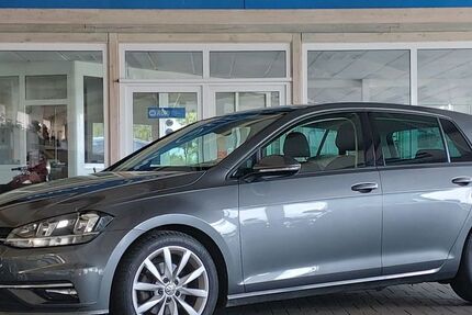 VW Golf 121.367 km 14.690 &euro; Steinbergkirche 24972